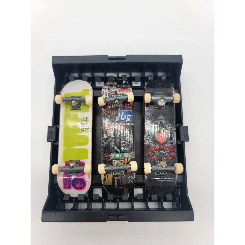 Tech Deck Wall Display Case Storage w/ 3 Finger Skateboards